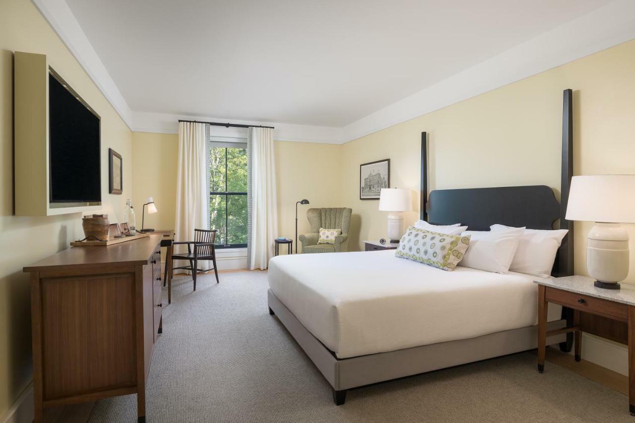 The Williams Inn Уильямстаун Экстерьер фото